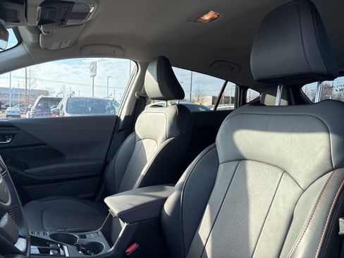 Used 2025 Subaru Crosstrek 2.5i Limited w/ Crosstrek Mirror Package image 5