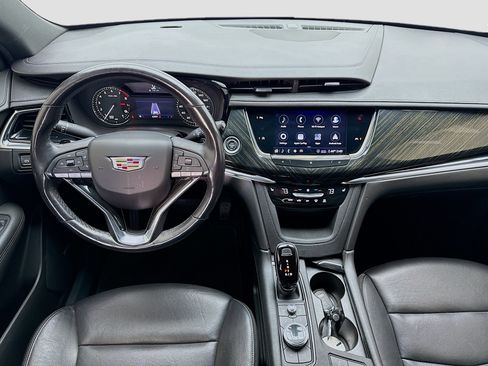 Used 2020 Cadillac XT6 Premium Luxury image 15