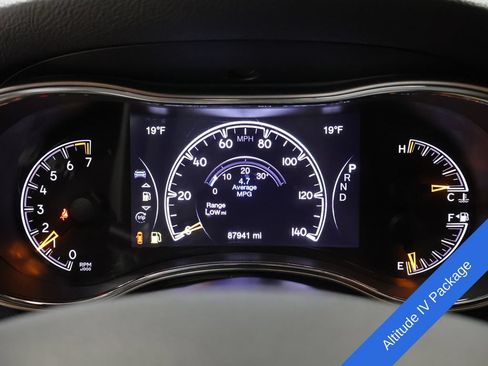Used 2019 Jeep Grand Cherokee Altitude AWD/4WD image 2