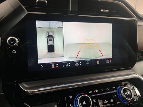 Used 2024 GMC Sierra 3500 Denali Ultimate image 37