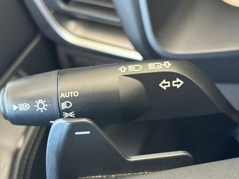 Used 2024 Nissan Rogue SV AWD/4WD image 38