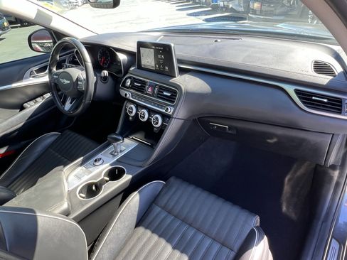 Used 2021 Genesis G70 2.0T w/ Elite Package image 12