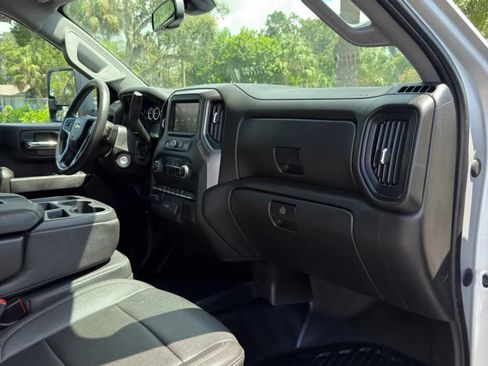 Used 2023 Chevrolet Silverado 3500 W/T AWD/4WD image 9