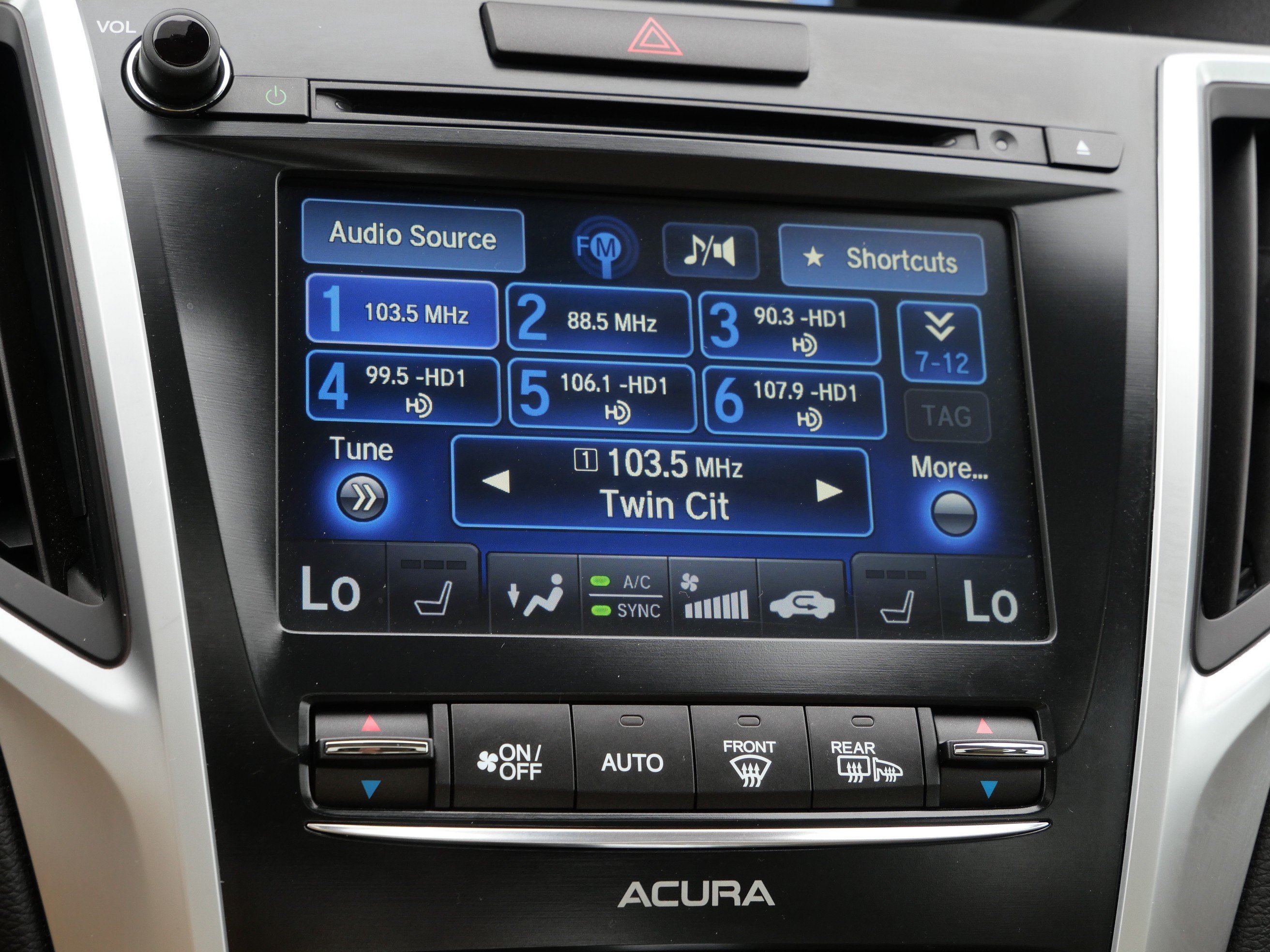 Used 2015 Acura TLX w/ Technology Package FWD image 23
