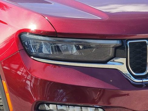 Certified 2023 Jeep Grand Cherokee Limited image 16