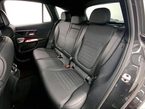 New 2026 Mercedes-Benz GLC 300 image 7