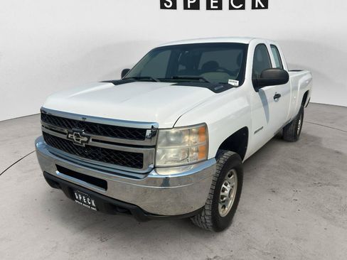 Used 2011 Chevrolet Silverado 2500 W/T AWD/4WD image 1