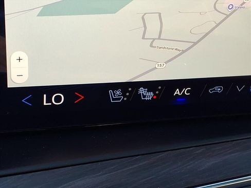 New 2026 Chevrolet Suburban Premier image 16