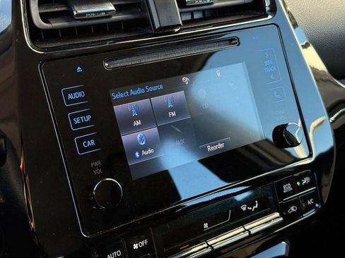 Used 2019 Toyota Prius LE image 23