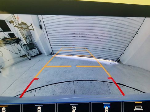 Used 2023 Chevrolet Corvette Stingray Premium Cpe w/ Z51 Performance Package image 22