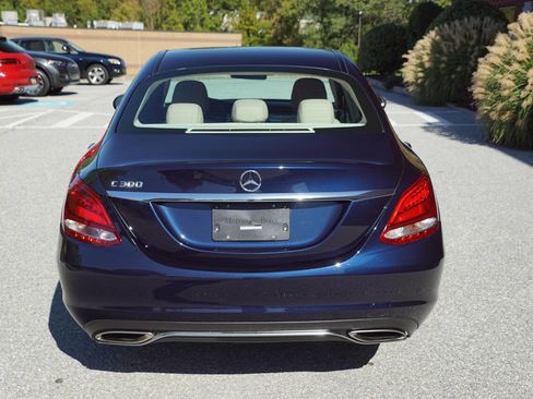 Used 2016 Mercedes-Benz C 300 Sedan image 7