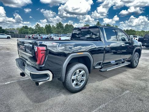 New 2026 GMC Sierra 2500 SLT w/ Texas SLT Premium Package AWD/4WD image 11