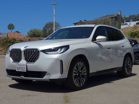Used 2026 BMW X3 xDrive30i w/ Convenience Package AWD/4WD image 3