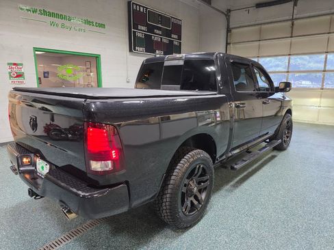 Used 2016 RAM 1500 Sport w/ Black Ram 1500 Sport Group AWD/4WD image 6