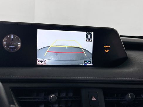 Used 2019 Lexus UX 250h image 13