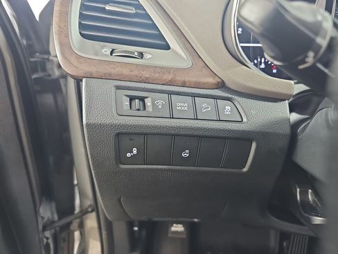 Used 2018 Hyundai Santa Fe Sport w/ 2.4L Tech Package 04 FWD image 30