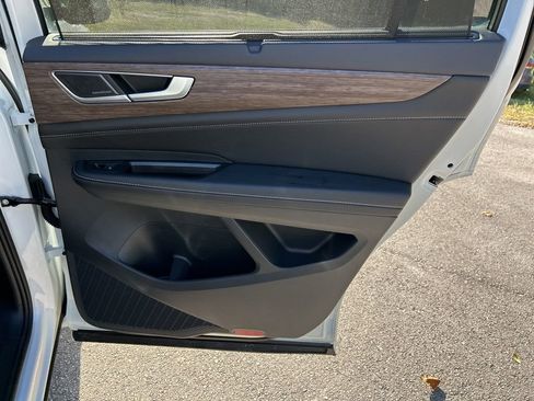 Certified 2025 Volkswagen Atlas SEL Premium R-Line image 50