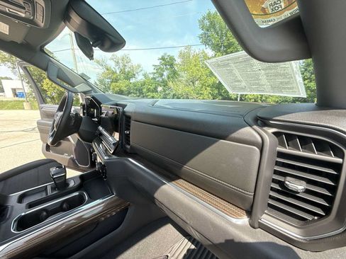 Certified 2023 Chevrolet Silverado 1500 LT w/ All Star Edition Plus AWD/4WD image 27