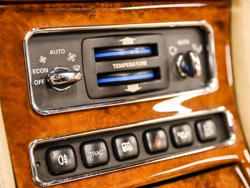 Used 2000 Rolls-Royce Corniche RWD image 37