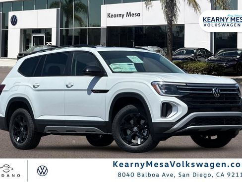 New 2026 Volkswagen Atlas Peak Edition AWD/4WD image 1