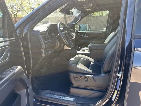 Used 2023 Chevrolet Tahoe Z71 w/ Luxury Package AWD/4WD image 11