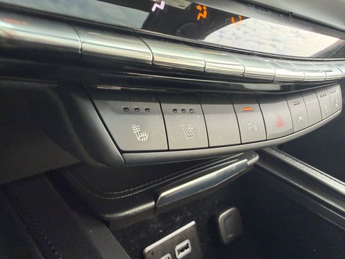 Used 2025 Cadillac XT4 Sport image 42