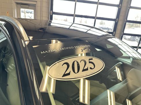 Certified 2025 MAZDA CX-30 AWD 2.5 S w/ Premium Package image 40