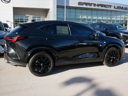 New 2026 Lexus NX 450h+ F Sport image 7