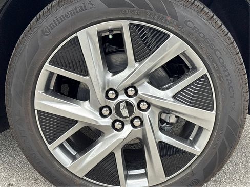 New 2026 Cadillac Optiq Luxury 1 RWD image 13