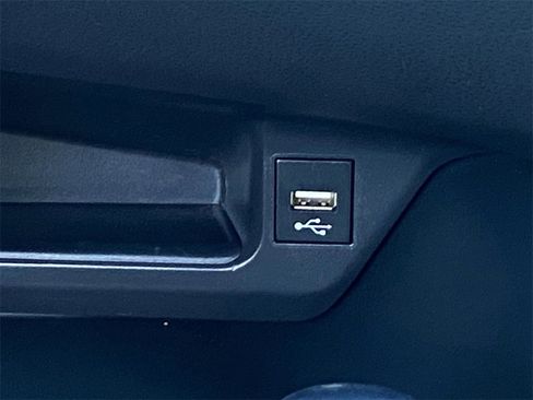 Certified 2020 Toyota C-HR LE image 30