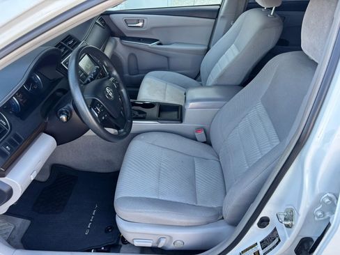 Used 2016 Toyota Camry LE FWD image 10