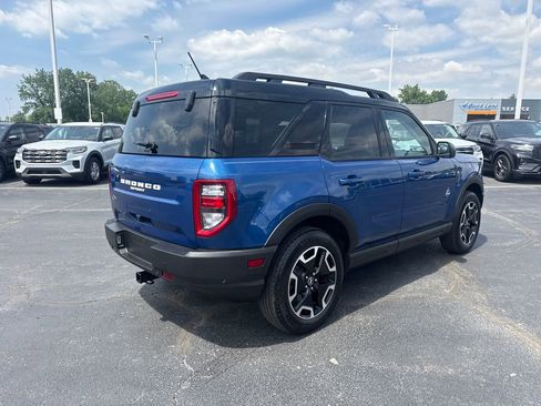 Used 2024 Ford Bronco Sport Outer Banks w/ Tech Package AWD/4WD image 7
