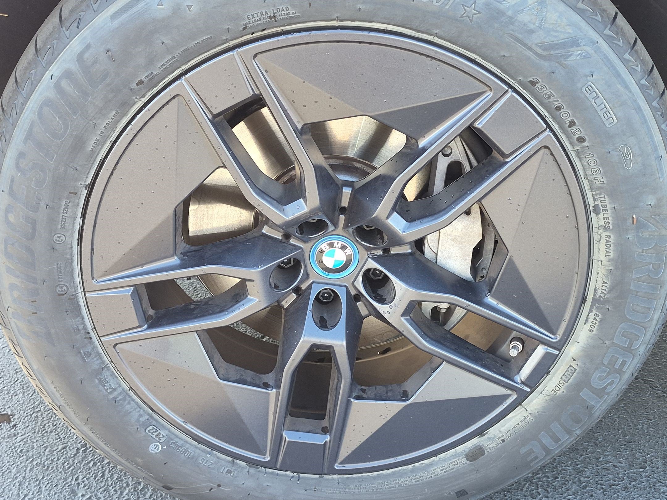 Used 2024 BMW iX xDrive50 AWD/4WD image 13