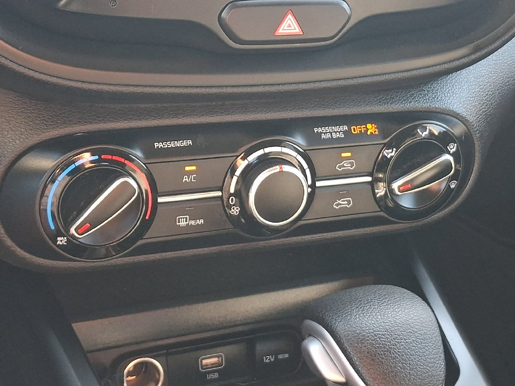 Used 2023 Kia Soul LX FWD image 18