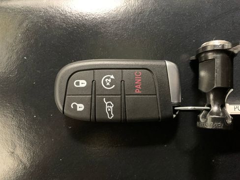 Used 2023 Dodge Durango GT AWD/4WD image 17