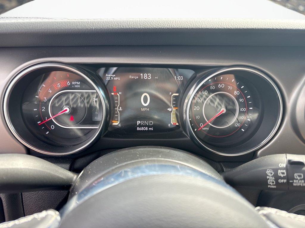 Used 2020 Jeep Wrangler Unlimited Rubicon w/ Dual Top Group AWD/4WD image 29