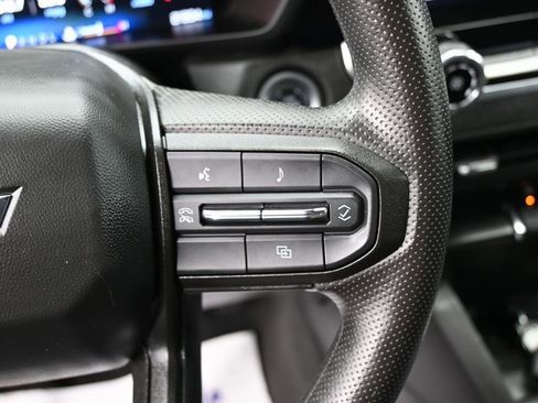 Used 2024 Chevrolet Colorado W/T image 19