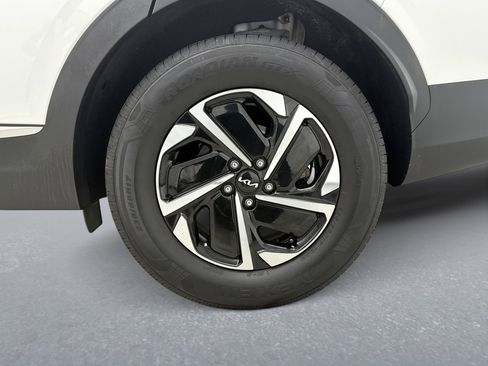 Used 2023 Kia Sportage LX image 23