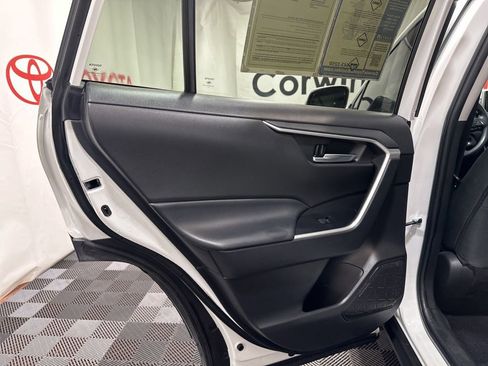 Used 2024 Toyota RAV4 XLE image 18