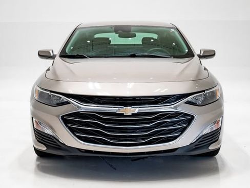 Used 2023 Chevrolet Malibu LT w/ Driver Confidence Package FWD image 4