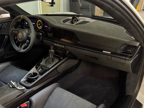 Used 2025 Porsche 911 GT3 RS RWD image 22