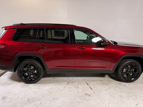 New 2025 Jeep Grand Cherokee L Limited w/ Luxury Tech Group II AWD/4WD image 8