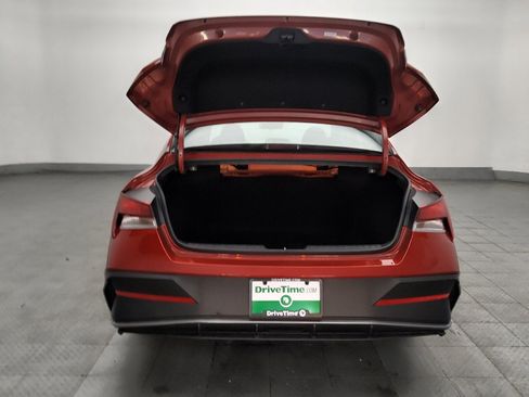 Used 2025 Hyundai Elantra SE FWD image 29