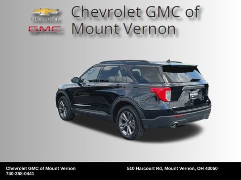 Used 2024 Ford Explorer XLT w/ Equipment Group 202A image 7