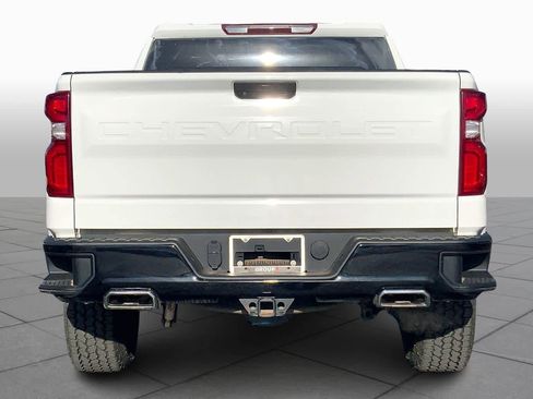 Used 2021 Chevrolet Silverado 1500 Custom Trail Boss image 4