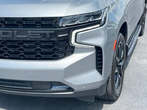 Used 2023 Chevrolet Suburban RST w/ Sport Performance Package image 11