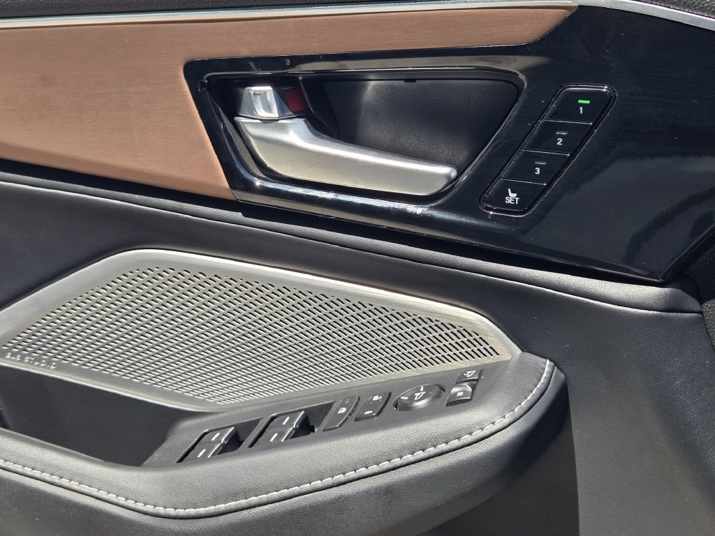 Used 2022 Acura MDX w/ Technology Package FWD image 28