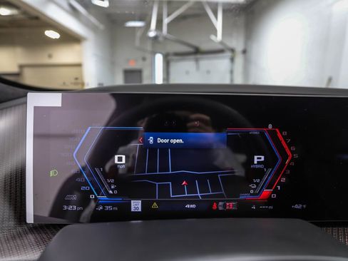 New 2026 BMW XM Label Red image 15