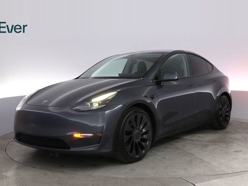 Used 2022 Tesla Model Y Performance image 2