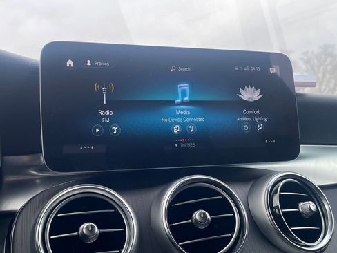 Used 2022 Mercedes-Benz GLC 300 4MATIC image 24